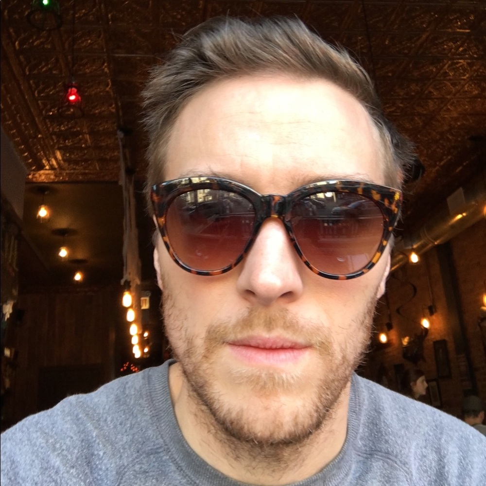 Meet your Posher, Ty